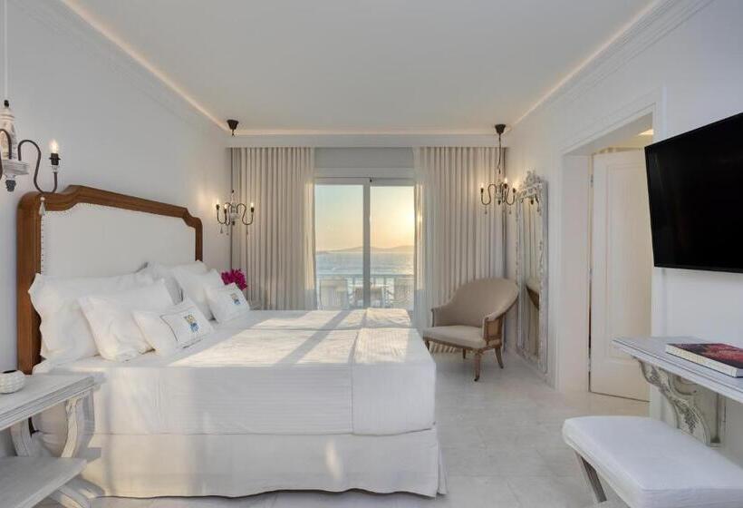 سوییت خانوادگی, Saint John Hotel Villas & Spa