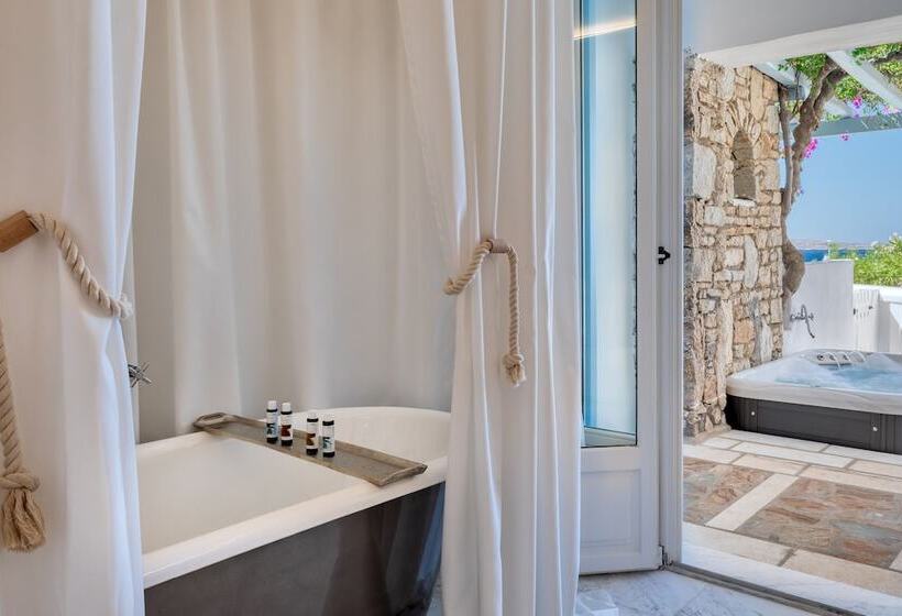 2 Bedrooms Suite Sea View, Saint John Hotel Villas & Spa