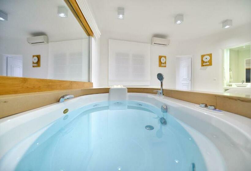 ویلای 5 خوابه, Saint John Hotel Villas & Spa