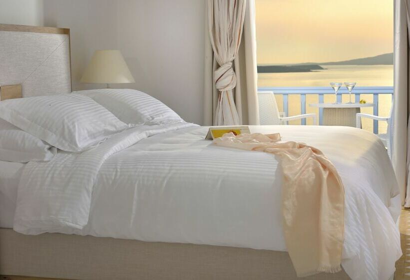سوییت خانوادگی, Saint John Hotel Villas & Spa