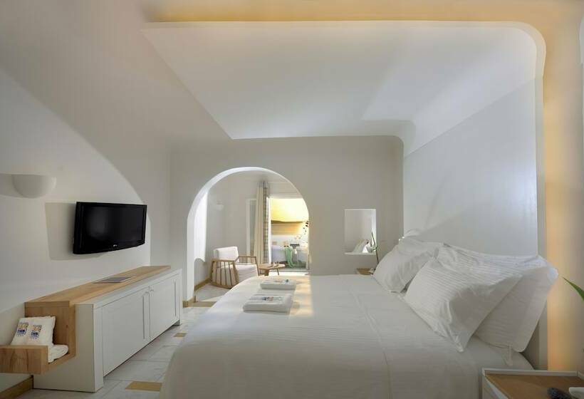 اتاق اساندارد با چشم‌انداز جانبی به دریا, Saint John Hotel Villas & Spa
