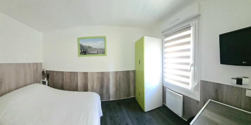 اتاق استاندارد, Logis   Le Neptune Hôtel & Restaurant