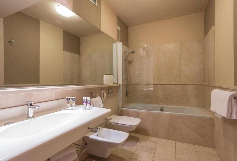 Номер Deluxe, Th Tirrenia   Green Park Resort