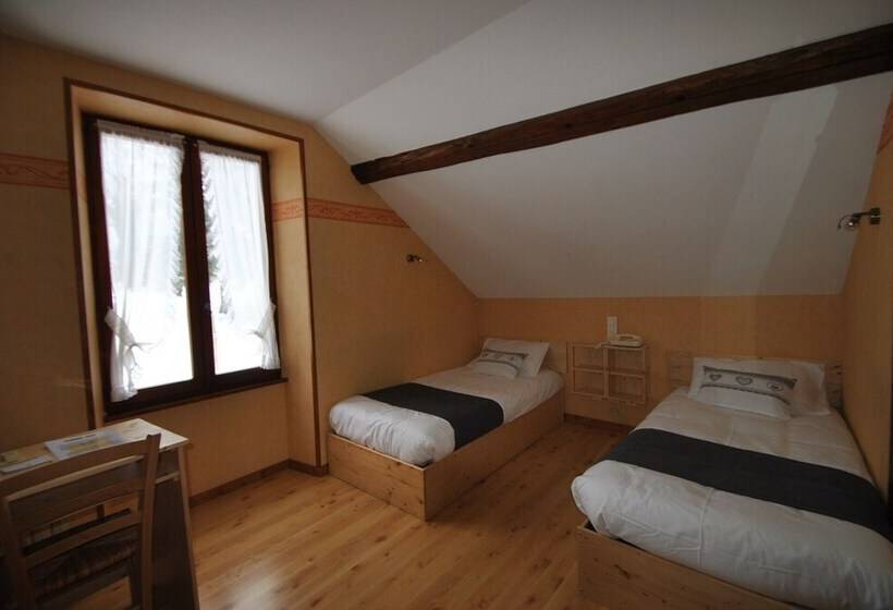 Номер Стандарт, Auberge Du Hérisson