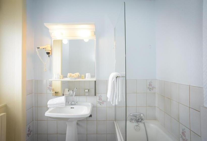 Номер Стандарт, Logis Auberge De La Sélune