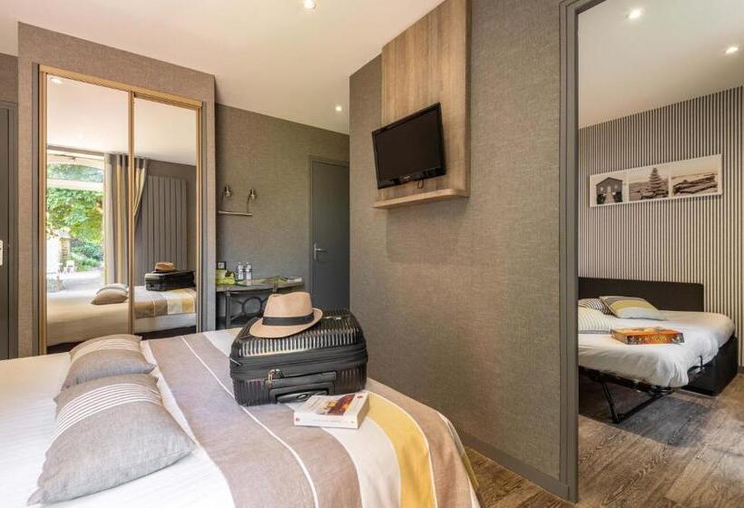 Семейный Номер Вид на Сад, Logis Auberge De La Sélune