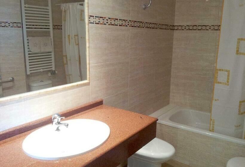 テラス付き１ベッドルームアパートメント, Apartamentos Marsil