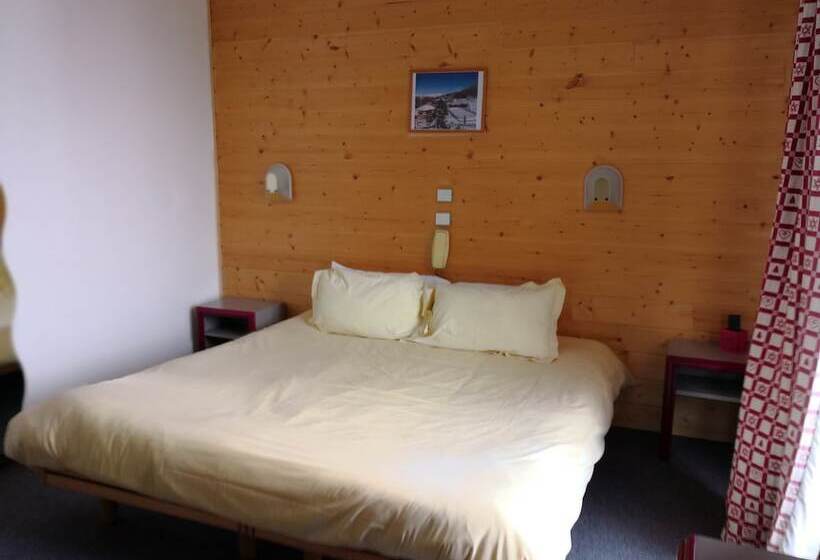 اتاق استاندارد چهار تخته, Hôtel Espace Montclar