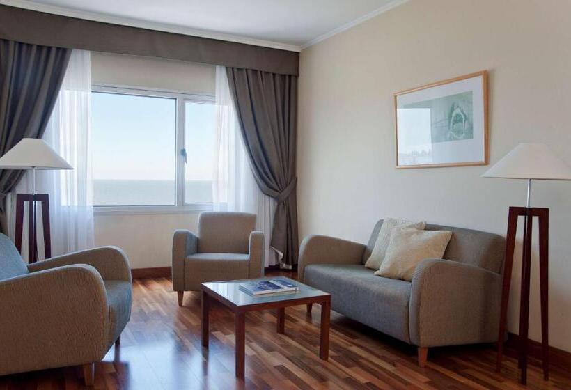 Люкс, NH Montevideo Columbia