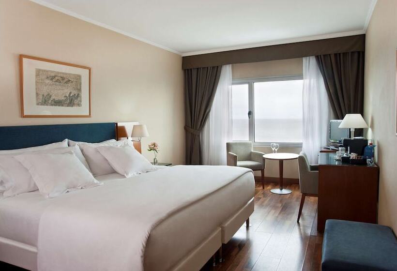 Семейный Номер, NH Montevideo Columbia