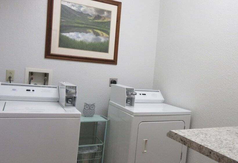 스탠다드 룸 더블 침대 2개, Quality Inn & Suites West