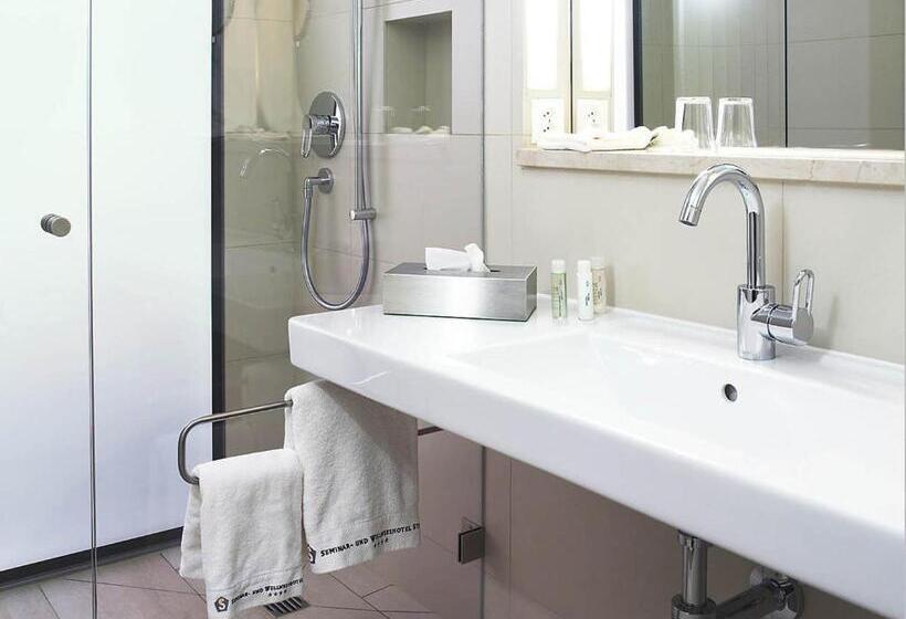 اتاق سوپریور با بالکن, Wellness Hotel Stoos