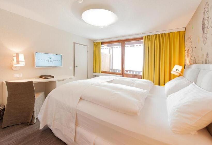 سوئیت با بالکن, Wellness Hotel Stoos