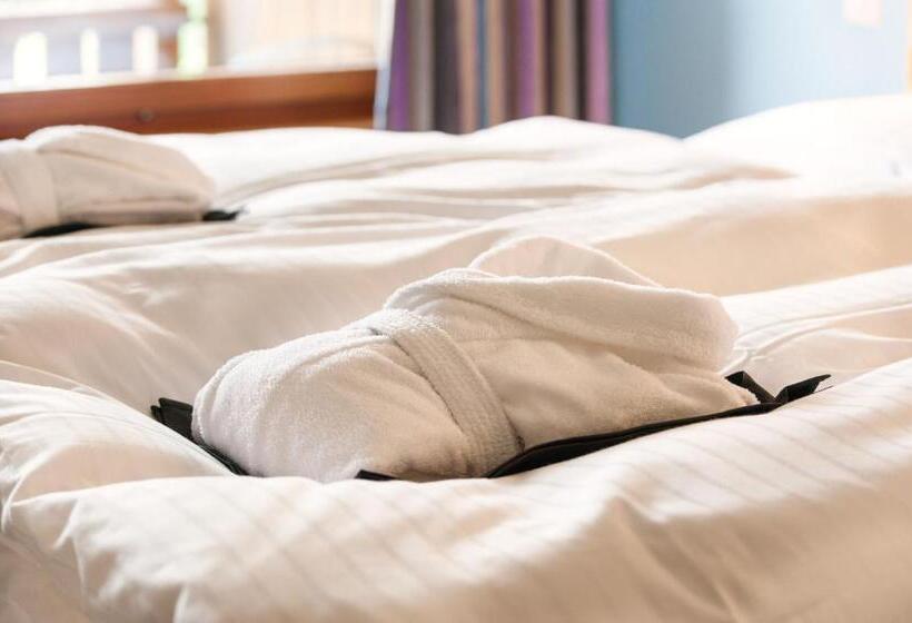 سوییت جونیور با بالکن, Wellness Hotel Stoos