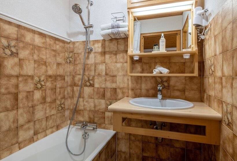 اتاق راحتی سه تخته, Hôtel Les Côtes, Résidence Loisirs Et Chalets