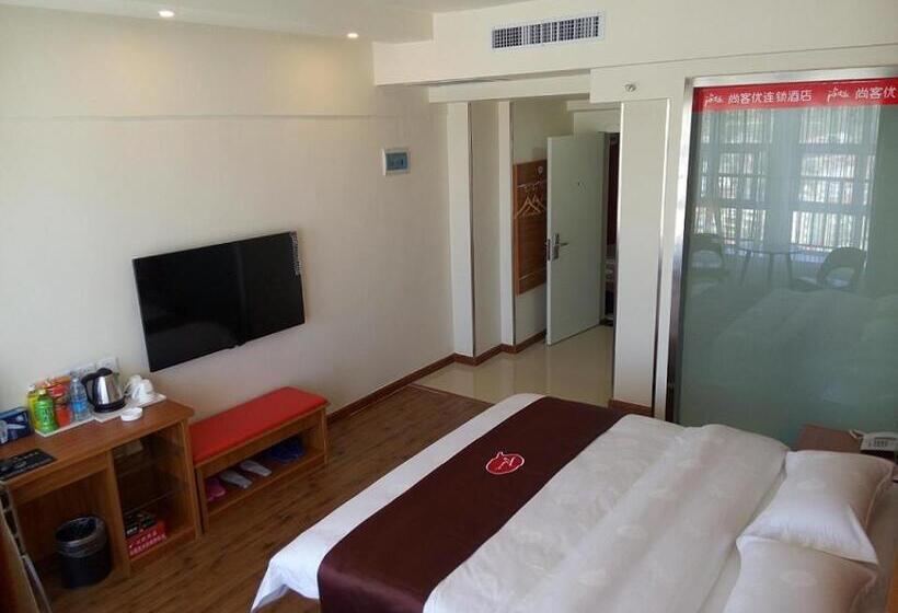 Дом 1 Спальня, Thank Inn Chain Hotel Hubin District Dongfeng Market