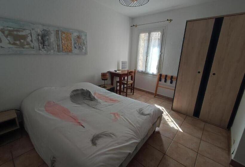 Номер Комфорт, Auberge Lou Jas