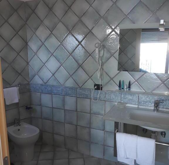 اتاق لوکس با چشم‌انداز دریا, L Incanto Restaurant & Suites
