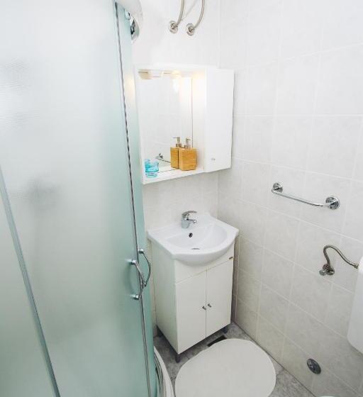 スタンダードトリプルルーム, Apartments And Rooms Ille