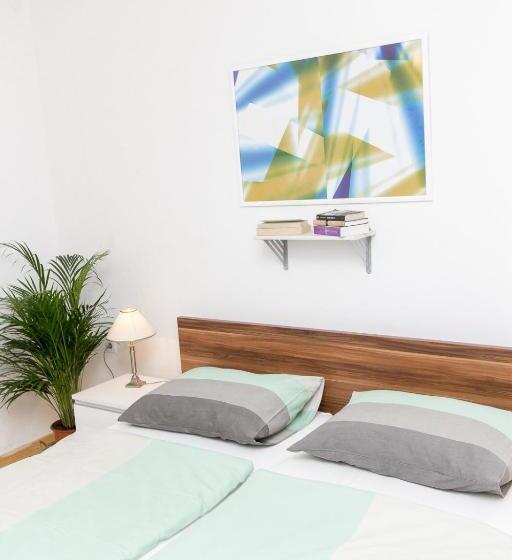 スタンダードトリプルルーム, Apartments And Rooms Ille