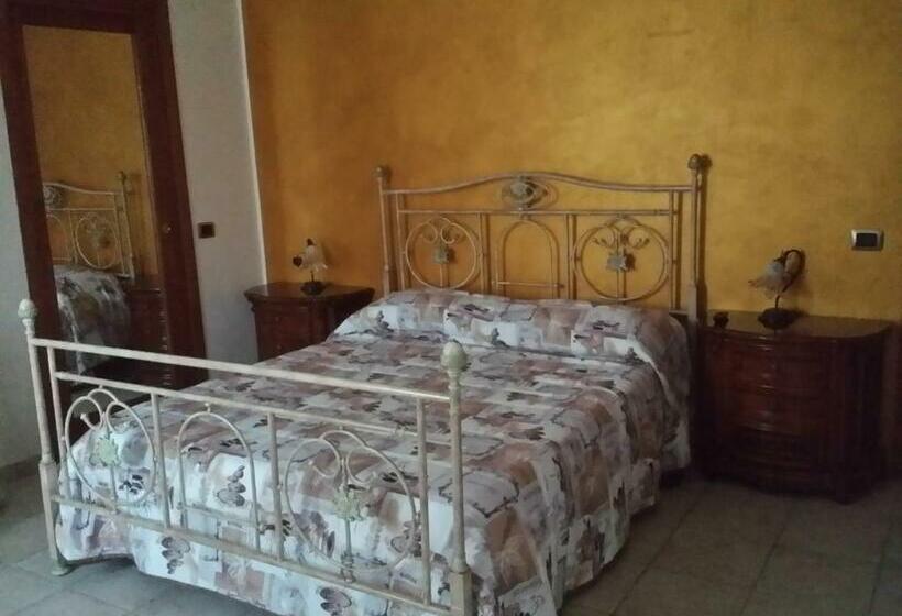 اتاق لوکس با بالکن, Villa G&g