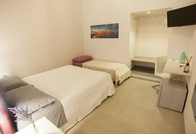 اتاق راحتی سه تخته, Campanili Di Puglia B&b