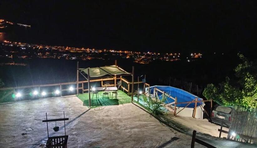 اتاق لوکس, Una Terrazza Sul Mare