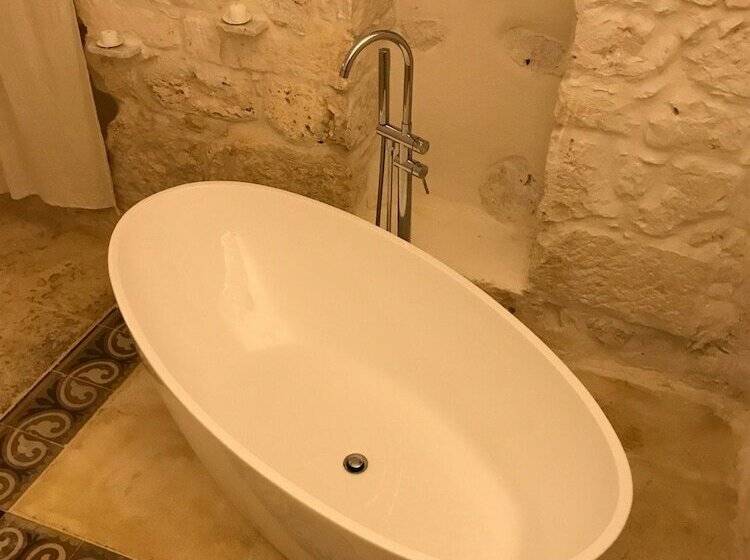 اتاق لوکس, Relais Grottone