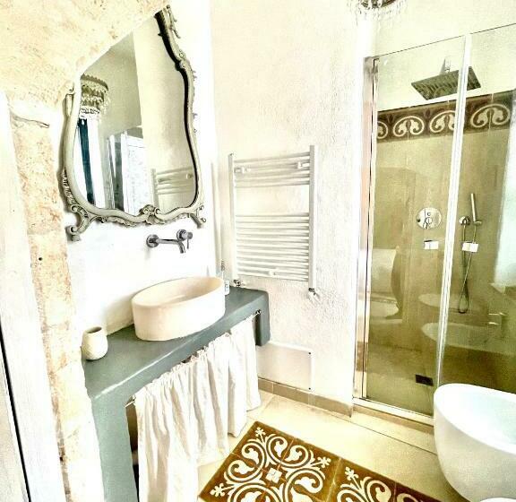 اتاق لوکس, Relais Grottone