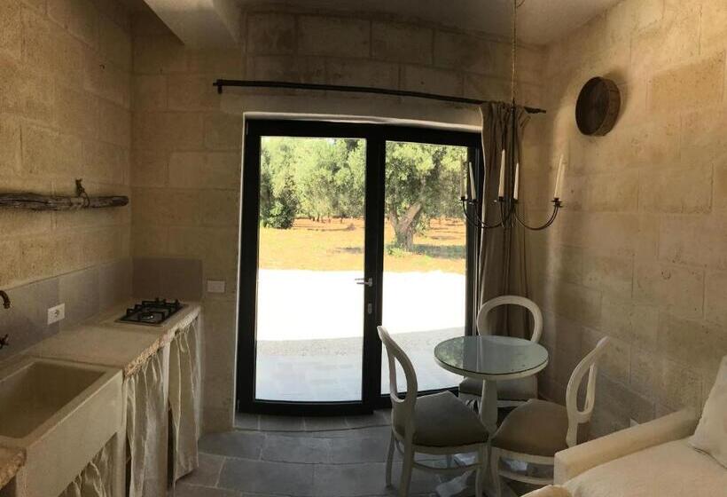 اتاق استاندارد سه نفره, Relais Grottone