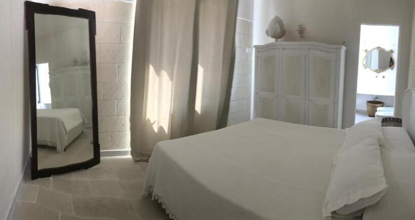 اتاق استاندارد سه نفره, Relais Grottone