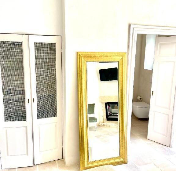 اتاق استاندارد با وان آب گرم, Relais Grottone