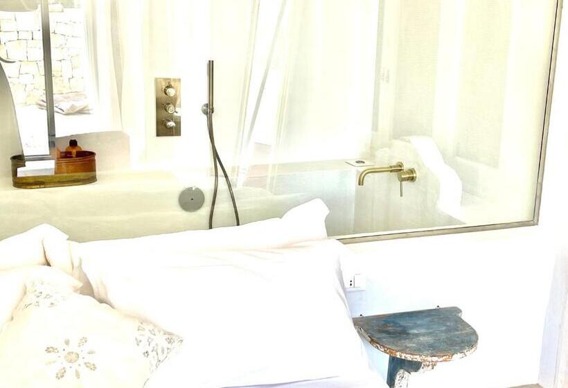 اتاق استاندارد با وان آب گرم, Relais Grottone