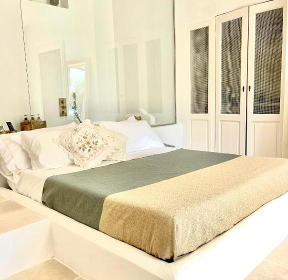 اتاق استاندارد با وان آب گرم, Relais Grottone