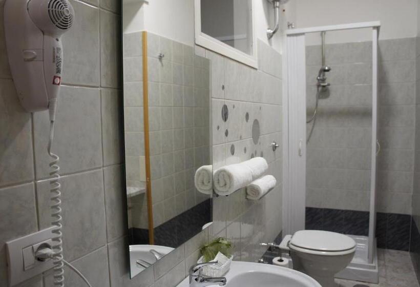 Полулюкс, Albergo D Onofrio
