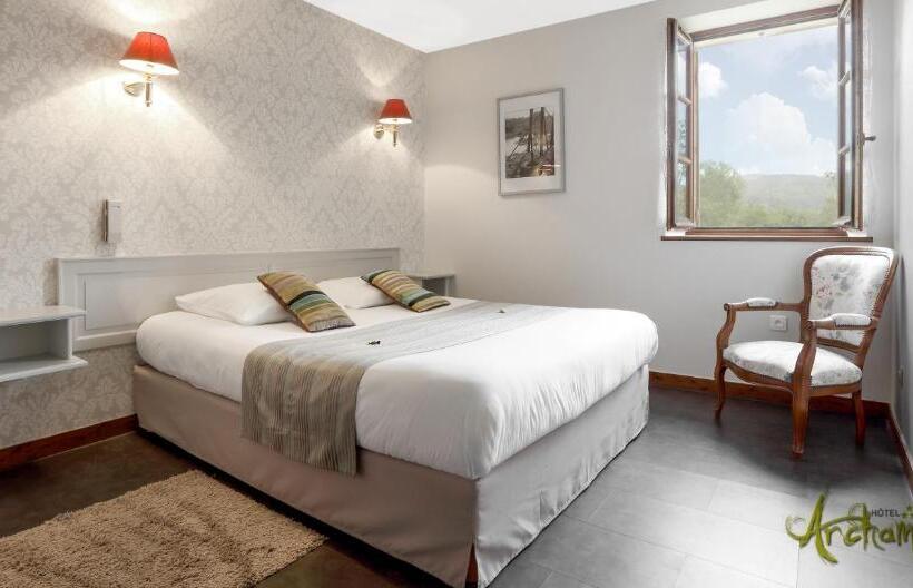 Номер Стандарт, Logis Hotel Archambeau