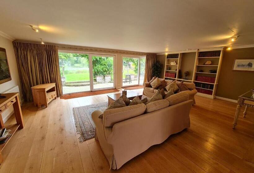 Стандартный Номер Кровать Кинг, Powdermills Country House