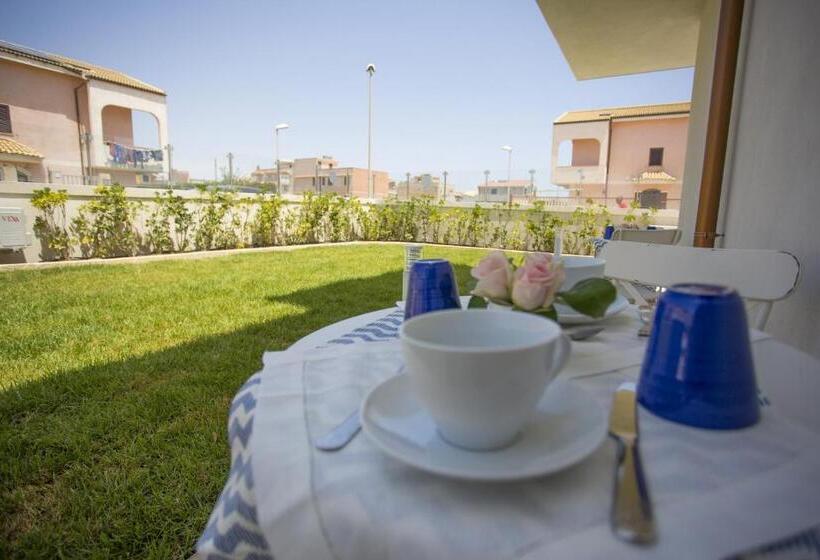 اتاق استاندارد سه نفره, B&b L Artista