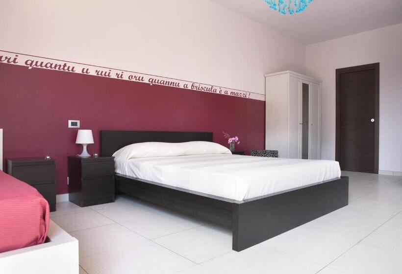 اتاق استاندارد چهارنفره با بالکن, B&b Persi Nel Sud