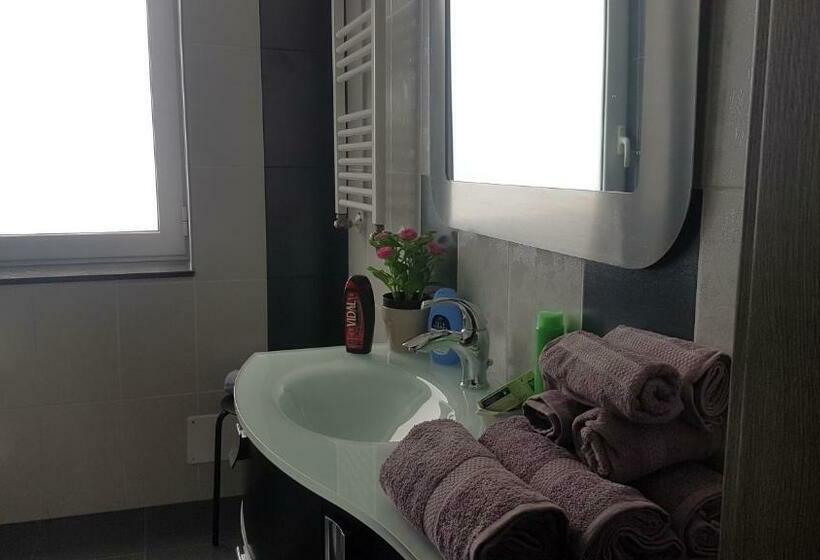 سوییت سوپریور, Lilium In B&b