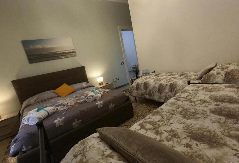 اتاق استاندارد با تخت بزرگ, Tyrrenium Salerno