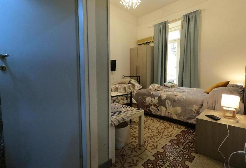 اتاق استاندارد با تخت بزرگ, Tyrrenium Salerno