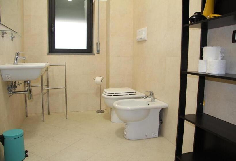 اتاق استاندارد, Urban Pop Hostel & Bnb