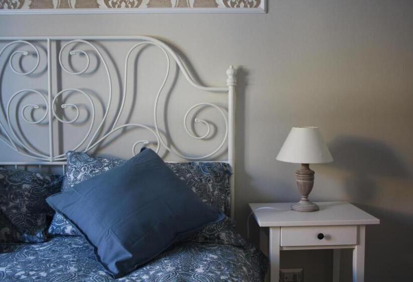 Standard room with outdoor bath, Villa Le Garden
