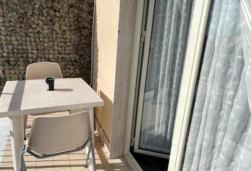 اتاق عادی, La Casa Di Ercole B&b