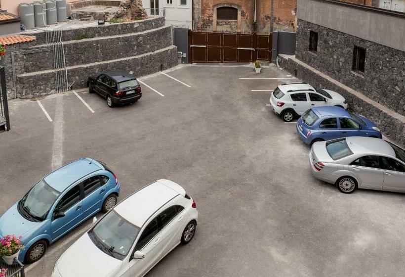 اتاق استاندارد, Scuto Home