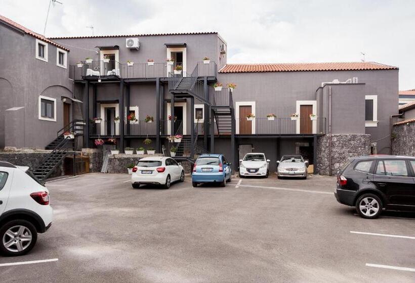 سوییت, Scuto Home
