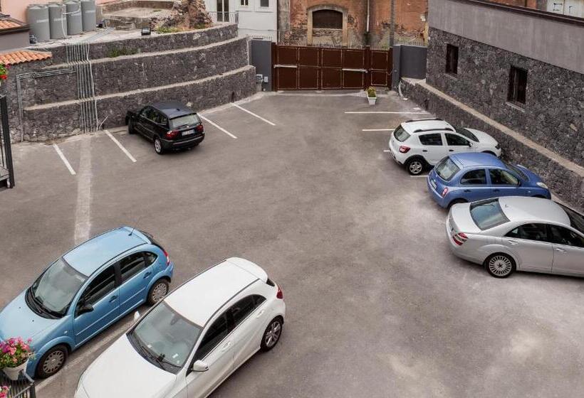استودیوی استاندارد, Scuto Home