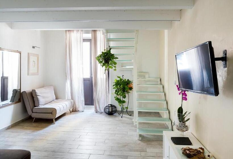 اتاق استاندارد, Scuto Home
