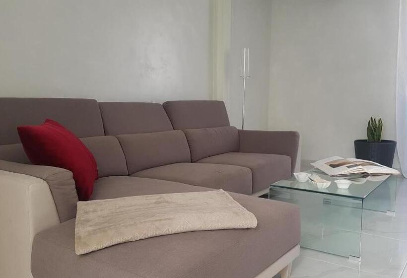 سوییت, Scuto Home
